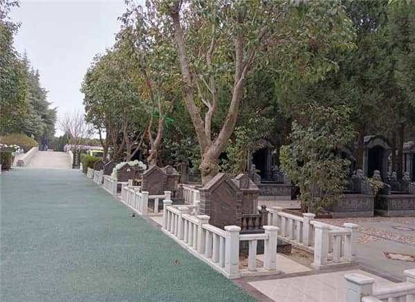 選擇西安漢皇樹(shù)葬墓園的生態(tài)葬式有哪些優(yōu)勢(shì)？