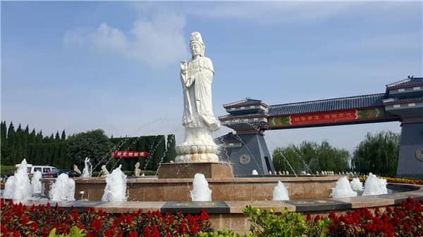 西安漢皇墓園提供的代客戶祭拜服務(wù)是如何進(jìn)行的？