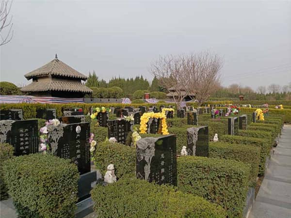 閻良漢皇樹葬墓園獲得紫鉆標志填補了西安紫鉆墓園空白，這對西安墓園行業(yè)有何意義？