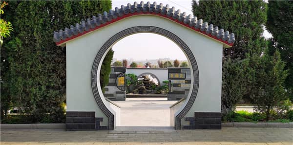 閻良漢皇樹(shù)葬骨灰公墓中的閻良區(qū)烈士陵園與航空烈士陵園有何特殊意義？