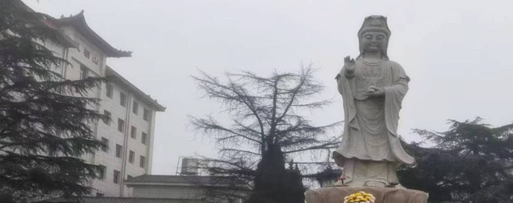 西安鳳棲山南區(qū)墓園位置及交通指南，輕松抵達安息之地