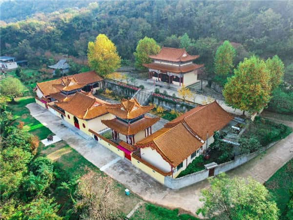 在壽陽(yáng)山墓園實(shí)地選位后，如果家屬對(duì)所選位置不滿意，是否可以更換？