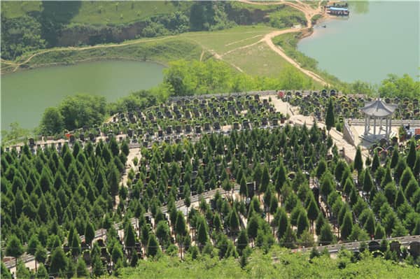 西安壽陽(yáng)山墓園準(zhǔn)確地址 西安壽陽(yáng)山公墓的電話