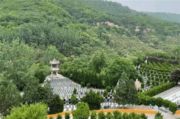 西安壽陽山墓園續(xù)費(fèi)標(biāo)準(zhǔn) 西安市壽陽山公墓算哪個區(qū)