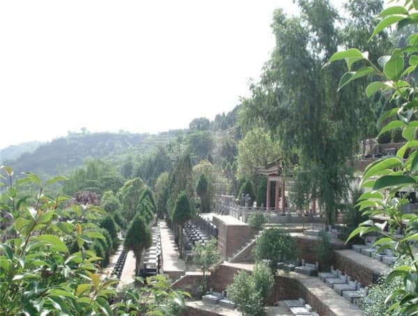 西安壽陽山公墓地址，看墓接送