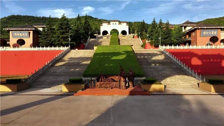 西安霸陵墓園新區(qū)是什么性質(zhì)的墓園？