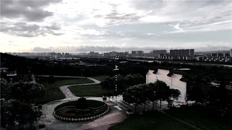 西安霸陵墓園新區(qū)的園丁園如何平衡傳統(tǒng)文化與現(xiàn)代紀(jì)念的需求？