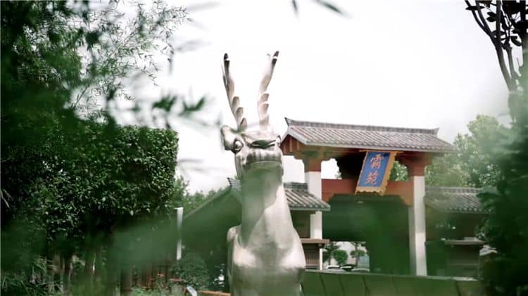 在西安霸陵墓園進行安葬需要提前做哪些準備和安排？