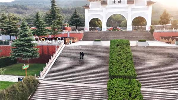 西安霸陵墓園新區(qū)電話多少？