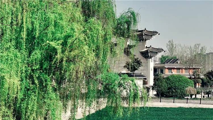 西安陵園網(wǎng)提供免費咨詢服務(wù)需要注意什么