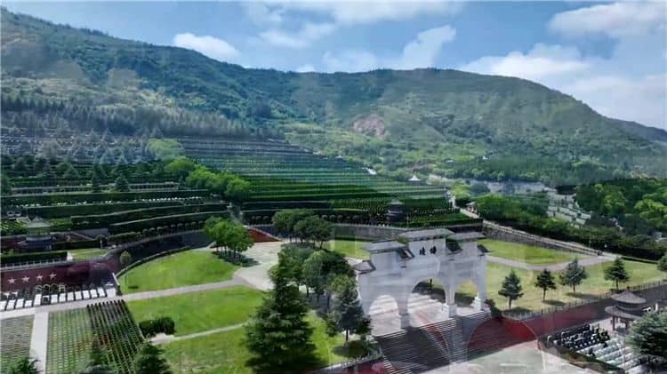 霸陵墓園新區(qū)和慈恩園公墓在墓型選擇上有何不同？
