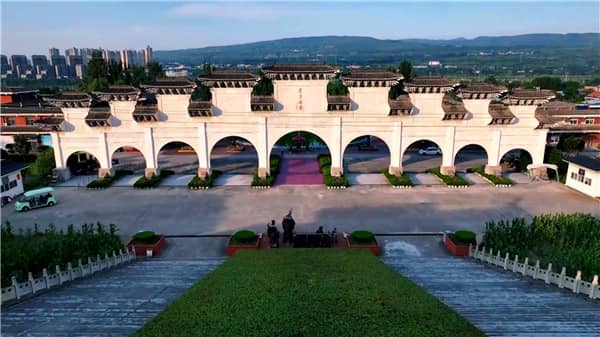 西安霸陵墓園周末開放嗎？