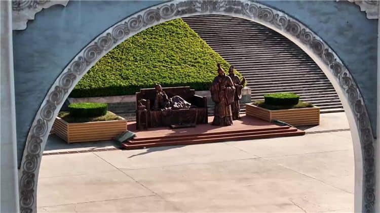 西安霸陵墓園地形地貌，珍惜生命，優(yōu)質(zhì)服務(wù)
