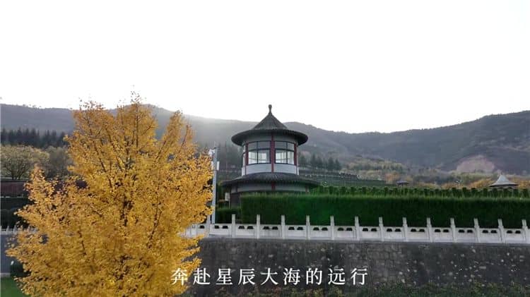 西安霸陵陵園的主要葬式有哪些，并簡述其特點(diǎn)？