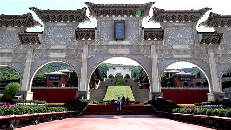 霸陵墓園的環(huán)境特色是什么？