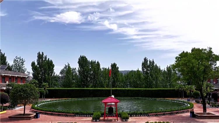 西安霸陵墓園聯(lián)系電話(huà)，西安霸陵墓園的聯(lián)系方式與服務(wù)