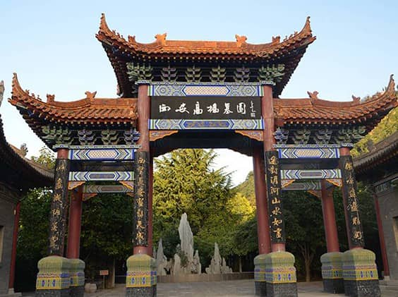 西安高橋墓園免費(fèi)坐幾路車，來看看這份公墓一覽
